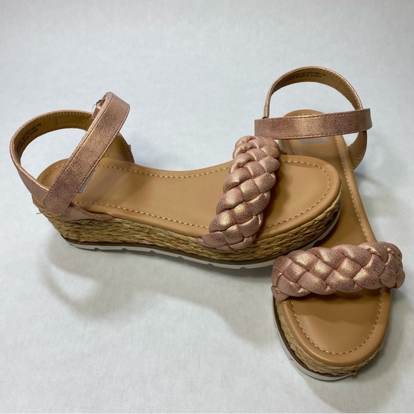 DV by Dolce Vita Vamoos Braided Raffia Rose Gold Girl Platform, 5 (big girls) - Picture 1 of 7